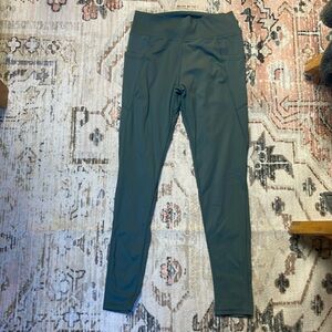 Love Tree leggings- dark blue- size small